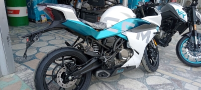 CF MOTO 250 SR