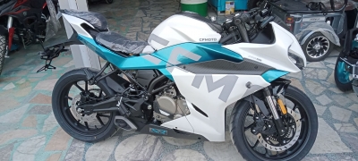 CF MOTO 250 SR