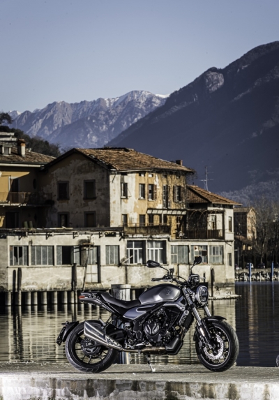 VOGE | 525 ACX