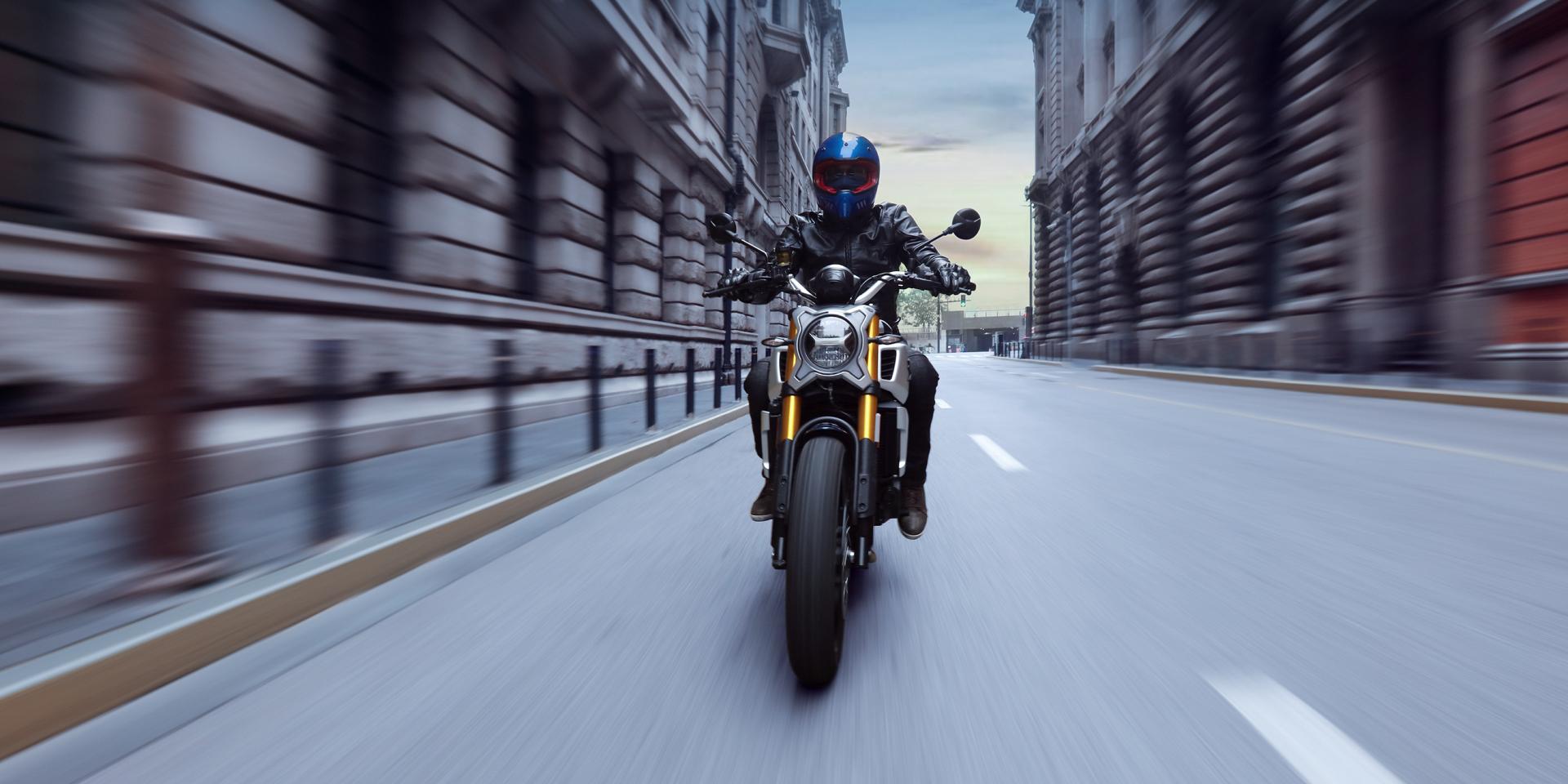 CFMoto 700CL‑X Heritage